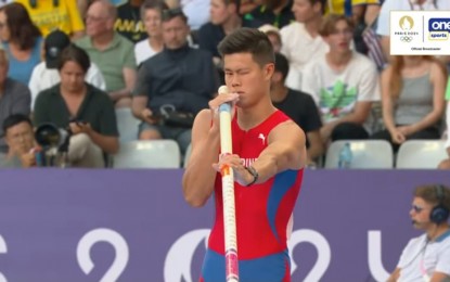 <p style="text-align: left;">Filipino pole vaulter EJ Obiena<em> (Screenshot)</em></p>