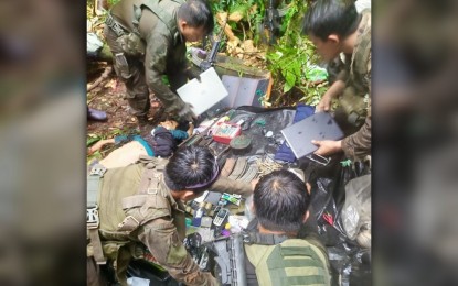 <p><strong>ENCOUNTER. </strong>Government troops recover high-powered firearms in an encounter in Barangay Aglonok in Calinog town, Iloilo province on Monday (Aug. 5, 2024). On Wednesday (Aug. 7), another encounter happened in Barangay Cabatangan, Lambunao town, where another NPA member was killed. <em>(Photo courtesy of 12 IB, PA)</em></p>