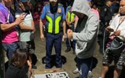 <p><strong>BIG HAUL</strong>. Personnel of the City Intelligence Unit of the Cebu City Police Office and operatives of the Sawang Calero Police Station check on the packs of suspected shabu seized from a 37-year-old woman and her 38-year-old companion on Thursday (Aug. 8, 2024) following a sting operation in Barangay Sawang Calero, Cebu City. The police confiscated more than PHP7.3 million worth of suspected shabu.<em> (Contributed photo)</em></p>