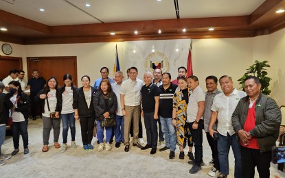 <p><strong>TRANSPORT MODERNIZATION.</strong> Senate President Francis "Chiz" Escudero meets with several transport groups at the Ceremonial Hall of the Senate in Pasay City on Wednesday (Aug. 14, 2024), Escudero clarified to leaders of Pasang Masda, LTOP, ACTO, STOP&GO, UV express, and BUSSINA the real intention of Senate Resolution 1096, which calls for the suspension and review of the Public Transport Modernization Program. <em>(PNA photo by Wilnard Bacelonia)</em></p>