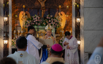 <p><strong>NATIONAL SHRINE.</strong> Manila Archbishop Jose Cardinal Advincula leads the consecration of the Maasin Cathedral as the National Shrine and Parish of Our Lady of the Assumption in Leyte on Wednesday (Aug. 14, 2024). Advincula called on the faithful to emulate the qualities of Jesus Christ to attain holiness. <em>(Photo courtesy of the Maasin Cathedral Facebook page)</em></p>