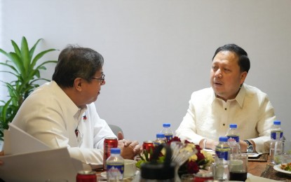 <p><strong>MEETING OF MINDS</strong>. Ako Bicol Party-list Rep. and House Appropriations Committee chair Elizaldy Co (right) meets with Department of Health officials led by Secretary Teodoro Herbosa (left) to discuss concerns about delayed payments to medical doctors providing medical assistance to poor patients under the government's Medical Assistance for Indigent Patients Program. Co proposed actions to expedite the payment process<em>. (Photo from Rep. Elizaldy Co's Facebook page)</em></p>