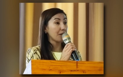 <p><strong>BETTER CONDITION</strong>. National Nutrition Council-Cordillera Administrative Region coordinator Bella Basalong briefs the media on the Philippine Plan of Action on Nutrition (PPAN) during the “Engaging Media for Healthy Literacy conference” in Baguio City on Wednesday (Aug. 14, 2024). She said the Philippine Development Plan’s desired vision of change is to reduce all forms of malnutrition for a prosperous, inclusive, and resilient society. <em>(PNA photo by Liza T. Agoot)</em></p>