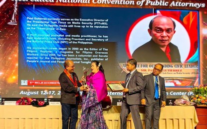 <p><strong>OUTSTANDING CIVIC LEADER.</strong> Presidential Task Force on Media Security Executive Director Undersecretary Paul Gutierrez (left) receives a certificate of appreciation from Public Attorney’s Office chief Persida Acosta as outstanding civic leader at the Philippine International Convention Center in Pasay City on Saturday (Aug. 17, 2024). Gutierrez earned the recognition for his exemplary leadership in protecting the rights and security of the Philippine press. <em>(Photo courtesy of PTFoMS)</em></p>