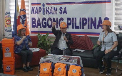 <p><strong>LAGING HANDA</strong>. Office of Civil Defense director and Cordillera Disaster Risk Reduction Management Council chair Albert Mogol (center) with Philippine Veterans Affairs Office Baguio Officer-in-charge Cherrylyn Sabling (right) brief the media on their programs, accomplishments and projects during the Kapihan sa  Bagong Pilipinas briefing in Baguio City on Tuesday (Aug. 20, 2024). He said the DRRMCs in the Cordillera continue to adopt the Prevent-Detect-Isolate-Treat-Reintegrate strategy used during the pandemic to prepare against other illnesses that might slow or shut down the economy. <em>(PNA photo by Liza T. Agoot)</em></p>