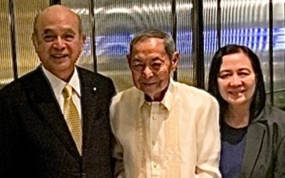 <p style="text-align: left;"><strong>NIKKEIJINS</strong>. State Minister for Foreign Affairs Yoshifumi Tsuge meets with Filipino Nikkeijin Takei Jose and his eldest daughter Marissa Romero during the Japanese official’s visit to Manila on Wednesday (Aug. 21, 2024). The Japanese Embassy in Manila reaffirmed its support to the Filipino Nikkeijins by facilitating the restoration of their Japanese nationality. <em>(Photo courtesy of the Japanese embassy in Manila)</em></p>