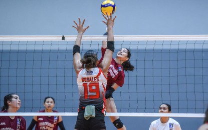 <p><strong>TOP SCORER.</strong> UP's Kianne Louise Olango (No. 6) tries to score against UE's Riza Nogales (No. 19) in the V-League Women's Collegiate Challenge at the Paco Arena in Manila on Wednesday (August 21, 2024). Olango led the Fighting Maroons with 14 points on the way to the 25-15, 25-16, 25-22 victory. <em>(Photo courtesy of PVL)</em></p>