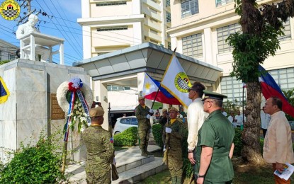 <p><strong>WREATH-LAYING.</strong> Cebu City officials offer a wreath in front of the statue of Dr. Jose Rizal near the Cebu City Legislative Building on Monday (Aug. 26, 2024) in celebration of National Heroes Day. Cebu City Vice Mayor Donaldo Hontiveros underscored the heroism of public servants. <em>(Photo courtesy of Cebu City PIO)</em></p>