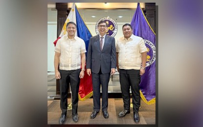 <p><strong>REVENUE COLLECTION</strong>. Bureau of Internal Revenue (BIR) Commissioner Romeo Lumagui Jr. (left), Finance Secretary Ralph Recto (center), and Bureau of Customs (BOC) Commissioner Bienvenido Rubio meet on May 15, 2024 in Manila to discuss the revenue target for this year. For January to July this year, tax collections of the BIR and BOC grew by 11 percent, reaching PHP2.24 trillion. <em>(Photo courtesy of DOF)</em></p>