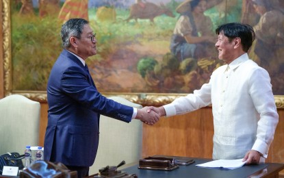 <p><strong>PBBM MEETS CAMBODIA DEPUTY PM.</strong> President Ferdinand R. Marcos Jr. shakes hands with visiting Cambodian Deputy Prime Minister Sok Chenda Sophea at the Malacañan Palace on Tuesday (Aug. 27, 2024). During their meeting, the President stressed the importance of continued cooperation between the Philippines, Cambodia, and other member-states of the Association of Southeast Asian Nations. <em>(Presidential Communications Office photo)</em></p>