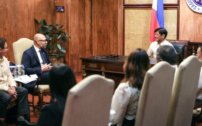 <p><strong>COURTESY CALL.</strong> Permanent Court of Arbitration (PCA) Secretary-General Marcin Czepelak pays a courtesy call on President Ferdinand R. Marcos Jr. at Malacañan Palace in Manila on Thursday (Aug. 29, 2024). During the meeting, Marcos told Czepelak that the Philippines considers the PCA as an important partner in maintaining its independent foreign policy that is anchored on peace and national interest. <em>(Photo from the Presidential Communications Office)</em></p>