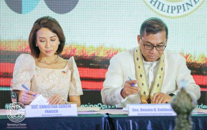 <p><strong>MOU SIGNING.</strong> Tourism Secretary Christina Garcia Frasco and Science and Technology Secretary Dr. Renato Solidum Jr. sign the memorandum of understanding to promote the Smart and Sustainable Communities Program and the memorandum of agreement on the development of TourLISTA app 2.0 on Wednesday (Aug. 28, 2024). The two new convergence initiatives boost the country’s tourism industry through science-based innovations. <em>(Photo courtesy of DOT-Office of Public Affairs and Advocacy)</em></p>