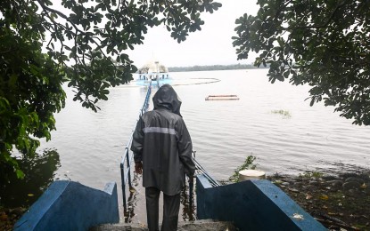 <p><strong>CRITICAL LEVEL.</strong> La Mesa Dam in Quezon City reaches a water level of 80.03 meters as of 3 p.m. Monday (Sept. 2, 2024), near its spilling level of 80.15 meters. Water from La Mesa Dam, when released, affects low-lying areas along Tullahan River from Quezon City (Fairview, Forest Hills Subdivision, Quirino Highway, Sta. Quiteria, and San Bartolome), Valenzuela (North Expressway, La Huerta Subdivision), and Malabon.<em> (PNA photo by Joan Bondoc)</em></p>