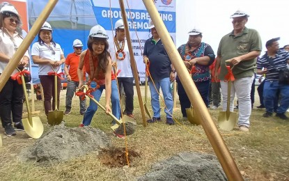 <p><strong>GROUNDBREAKING</strong>. Senator Imee Marcos (3rd from left) and Pangasinan officials during the groundbreaking for the 3.3-kilometer Bolinao Bridge in Bolinao town, Pangasinan on Sunday (Sept. 1, 2024). The PHP1.95 billion bridge project will connect the Santiago Island to the mainland. (Photo by Liwayway Yparraguirre)</p>