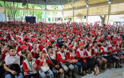 <p><strong>GOV’T ASSISTANCE.</strong> Beneficiaries of the Department of Labor and Employment Tulong Panghanapbuhay sa Ating Disadvantaged/Displaced Workers (TUPAD) receive financial assistance during a payout held in Iloilo City on Aug. 31, 2024. In a statement on Tuesday (Sept. 3), Iloilo City Lone District Rep. Julienne Baronda, whose office facilitated their inclusion in the program, said her office made sure to provide for the requests of city residents.<em> (Photo courtesy of Rep. Baronda’s office)</em></p>