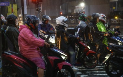 <p><strong>NONSTOP RAIN.</strong> Riders deal with the continuous downpour along EDSA, Quezon City in the Kamuning and Cubao areas on Wednesday evening (Sept. 4, 2024). The state weather bureau said the southwest monsoon will continue to bring moderate to heavy rains in the next two days.<em> (PNA photo by Joan Bondoc)</em></p>