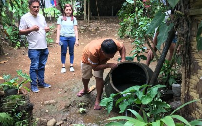 <p><strong>ALARMING.</strong> Rural Health Unit workers of Medina, Misamis Oriental visit a community to identify potential mosquito breeding grounds in this undated photo. The province has 2,893 dengue cases from January to Aug. 24, more than the 1,933 cases during the same period last year. <em>(File photo courtesy of RHU Medina)</em></p>