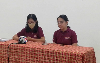 <p><strong>COMMUNITY EDUCATION.</strong> Commission on Filipinos Overseas (CFO) Emigrant Services Officer II Judy Oaing (left) and Mila Bisa during a press conference on their Community Education Program (CEP) in Antique on Monday (Sept. 9, 2024). Bisa urged Antiqueños to undergo guidance and counseling with their office for a well-informed decision when they apply as permanent migrants. <em>(PNA)</em></p>