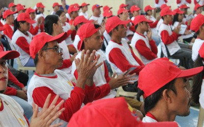 <p><strong>EMERGENCY EMPLOYMENT.</strong> Beneficiaries of Tulong Panghanapbuhay sa Ating Disadvantaged/Displaced Workers (TUPAD) program in Dagami, Leyte during a payout on Aug. 5, 2024. The Department of Labor and Employment has already paid PHP632.6 million to workers in Eastern Visayas under TUPAD program this year. <em>(Photo courtesy of Dagami local government)</em></p>