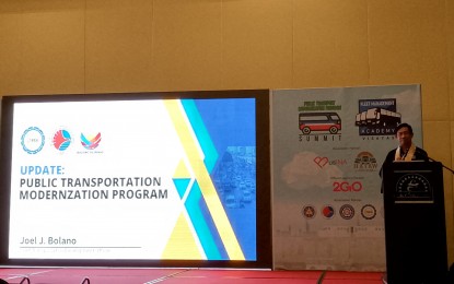 <p><strong>SUMMIT.</strong> Land Transportation Franchising and Regulatory Board chief transportation development officer Joel Bolano presents updates during the Visayas  Public Transport Modernization Program Summit and Philippine Commercial Vehicle Show at the L’ Fisher Hotel in Bacolod City on Wednesday (Sept.18, 2024). Bolano noted that Bacolod City’s 600 modern units are among the 11,547 operational and omnibus franchising guidelines-compliant units nationwide.<em> (PNA photo by Nanette L. Guadalquiver)</em></p>