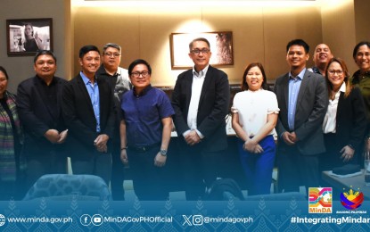 <p><strong>BUSINESS OPPORTUNITIES.</strong> Mindanao Development Authority (MinDA) Secretary Leo Tereso Magno (center) leads a delegation of Mindanao business leaders at the 4th Philippines-Singapore Business and Investment Summit (PSBIS) in Singapore on Thursday (Sept. 19, 2024). Magno presented "Investment and Business Opportunities in Mindanao" at the event.<em> (Photo courtesy of MinDA)</em></p>