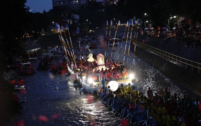 <p><strong>DEVOTION.</strong> The pagoda (tower) carrying the images of Our Lady of Peñafrancia and Divino Rostro during the fluvial procession in Naga City on Saturday (Sept. 21, 2024). A total of 1.5 million devotees and pilgrims joined the activity. <em>(Photo courtesy of Naga City Government Facebook)</em></p>