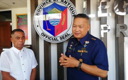 <p><strong>COMMENDATION</strong>. Antique Board Member Pio Jessielito Sumande Sr. (left) on Monday (Sept. 30, 2024) authors a resolution commending the Philippine Coast Guard (PCG) led by Capt. Godofredo Vagilidad (right) for performing a search and rescue (SAR) for the passengers of two motor bancas that capsized off Caluya island on Aug. 26. The enhanced southwest monsoon delayed the search operation of the PCG for the seven missing passengers. <em>(PNA photo by Annabel Consuelo J. Petinglay)</em></p>