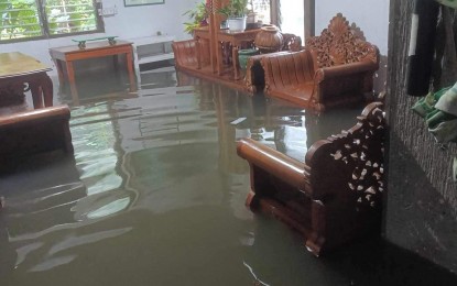 <p><strong>FLOODED</strong>. A flooded household in Brgy. 9, Sta. Angela in Laoag City on Monday (Sept. 30, 2024). Residents in highly vulnerable areas are advised to proceed to evacuation centers since the expected heavy rains may trigger flash floods. <em>(Photo by Angel Bagcal)</em></p>