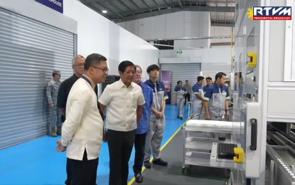 <p><strong>HIGH-IMPACT INVESTMENT.</strong> President Ferdinand R. Marcos Jr. leads the inauguration of StB Giga Factory, the Philippines' first manufacturing plant for advanced Lithium Iron Phosphate (LFP) batteries, at the New Clark City in Tarlac on Monday (Sept. 30, 2024). Funded by the Australian investment firm St Baker Energy, the project was part of the investment commitments Marcos secured during his trip to Melbourne in March for the ASEAN-Australia Special Summit. <em>(RTVM Screengrab)</em></p>