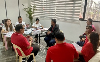 <div dir="auto"><strong>COC FILING</strong>. Provincial candidates file their certificates of candidacy at the Commission on Elections Provincial Office at the Centennial Arena on Tuesday (Oct. 1, 2024). The deadline of COC filing will be <span dir="ltr">until Oct. 8.</span> <em>(PNA photo by Leilanie Adriano)</em></div>