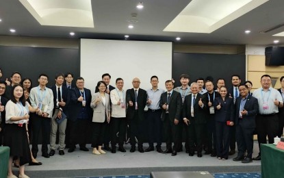 <p><strong>PH DELEGATION</strong>. The Board of Investments delegation during a roundtable discussion with potential Chinese investors in Xiamen last month. Chinese projects registered with the BOI from January to September this year reached PHP1 billion. <em>(Courtesy of BOI)</em></p>