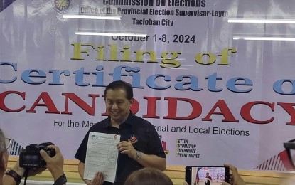 <p><strong>SEEKING THIRD TERM</strong>. House Speaker Ferdinand Martin Romualdez files on Tuesday (Oct. 1, 2024) his certificate of candidacy at the Leyte provincial elections office in Tacloban City. His re-election bid is supported by key officials in Leyte province. <em>(PNA photo by Roel Amazona)</em></p>