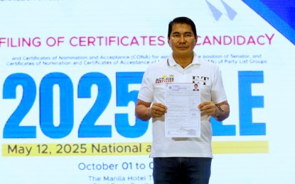 <p><strong>CANDIDATE.</strong> ACT-CIS Party-list Rep. Erwin Tulfo files his certificate of candidacy for senator at The Manila Hotel Tent City on Sunday (Oct. 6, 2024). He and his brother Ben are seeking to join their sibling, Senator Raffy Tulfo. <em>(PNA photo by Avito Dalan)</em></p>
<p> </p>