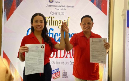 <p><strong>TANDEM.</strong> Iloilo Governor Arthur Defensor Jr. (right) files his bid for his final term, together with his running mate, Anilao Mayor Nathalie Ann Debuque, at the Festive Walk Mall in Iloilo City on Monday (Oct. 7, 2024). Defensor describes her running mate as intelligent, dynamic and competitive. <em>(Contributed photo)</em></p>