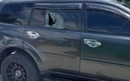 <p><strong>COLLATERAL DAMAGE.</strong> A vehicle sustains a cracked windshield after being hit by rocks thrown by supporters of political candidates during a clash in front of the Shariff Aguak municipal hall in Maguindanao del Sur on Tuesday (Oct. 8, 2024), the last day for filing certificates of candidacy (COCs) for the 2025 local elections. The violence left one village guard dead and six others, including a police officer, injured. <em>(Photo courtesy of Shariff Aguak MPS)</em></p>