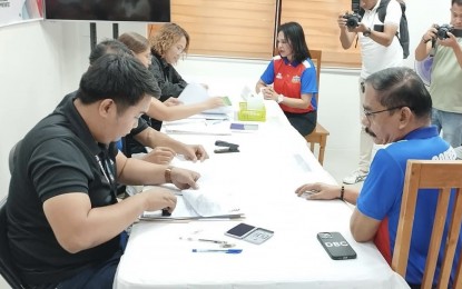 <p><strong>COC FILING.</strong> Incumbent Agusan del Norte Governor Maria Angelica Rosedell Amante (far right) and lone district Rep. Dale Corvera submit their certificates of candidacy at the provincial Comelec office in Butuan City on Tuesday afternoon (Oct. 8, 2024). Authorities reported that the filing of COCs across the Caraga Region proceeded without any incident.<em> (Photo courtesy of Cong. Dale Corvera)</em></p>