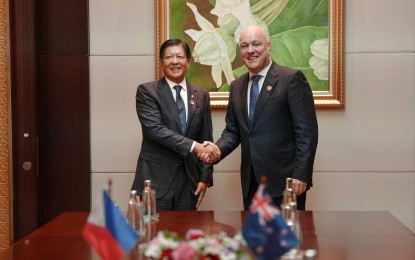 <p><strong>DURIAN EXPORTS</strong>. President Ferdinand R. Marcos Jr. and New Zealand Prime Minister Christopher Luxon during a bilateral meeting on the sidelines of the 44th and 45th Association of Southeast Asian Nations Summit and Related Meetings in Laos on Friday (Oct. 11, 2024). The two governments are now in talks for the possible entry of durian exports into the New Zealand market<em> (Photo courtesy of PCO)</em></p>