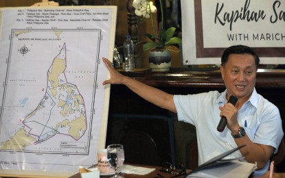 <p style="text-align: left;"><strong>WPS ON GOOGLE MAPS</strong>. Senate Minority Leader Francis Tolentino shows a Philippine map during the Kapihan sa Manila Bay forum in Malate, Manila on Nov. 3, 2024. Tolentino on Monday (April 14, 2025) hailed the inclusion of the West Philippine Sea on Google Maps.<em> (PNA photo by Yancy Lim)</em></p>