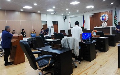 <p><strong>SUSPENSION</strong>. The Sangguniang Panlalawigan of Antique fails to muster a quorum during the scheduled regular session on Monday (March 17, 2025). The Office of the Ombudsman suspended anew eight board members, this time for one year without pay, for grave abuse of authority, grave misconduct and conduct unbecoming of public officers. (<em>PNA photo by Annabel Consuelo J. Petinglay</em>)</p>