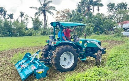 <p><strong>FARM MECHANIZATION</strong>. One of the farm machinery recently turned over by the Department of Agrarian Reform to six agrarian reform beneficiary organizations in Apayao province. Governor Elias Bulut Jr. said on Friday (March 21, 2025) that the assistance will lessen farm work and cut production costs. <em>(Photo courtesy of DAR)</em></p>