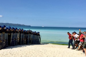 Security forces eye zero major incident during Boracay closure