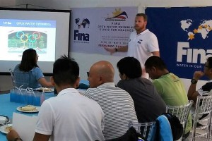 World renowned swimming coach holds seminar in Cebu