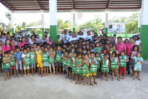 3,300 school kids get bags, supplies in Cagayan Valley