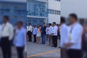 Controversial Batangas mayor shot dead during flag ceremony