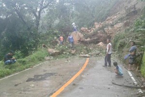 Tagudin-Cervantes road in Ilocos closed due to landslide