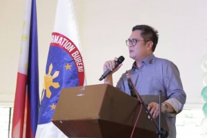 PCOO chief bats for gov't printing of national ID