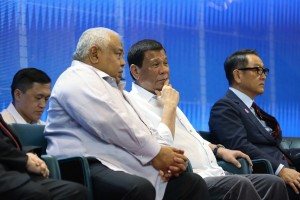 Duterte to personally decide on new telecom player