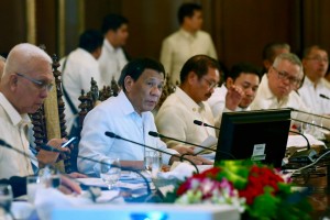 Duterte forms task force to secure Pinoy hostages in Libya