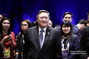 Dominguez wants dialogue to clear ambiguities of federalism