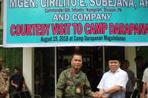 6ID chief, Army officials visit MILF camp in Maguindanao